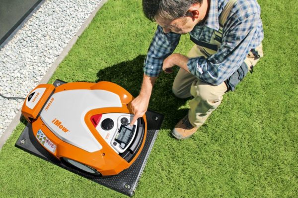 STIHL ADO 601 Docking-Station – Bild 2