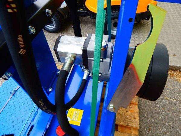 Kienesberger Holzspalter, HS 108/18 Z, Meterholzspalter, Spalter – Bild 5