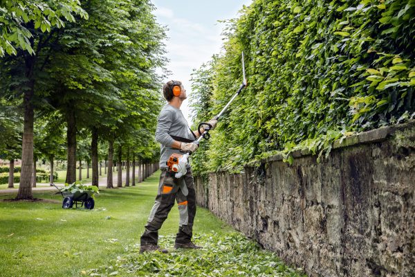 STIHL HL 94 C-E Benzin-Heckenschneider – Bild 2