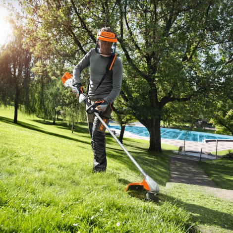 STIHL FSA 90 R Akku Motorsense ohne Akku und Ladegerät STIHL FSA 90 Akku Motorsense ohne Akku und Ladegerät Greul