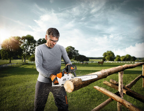 STIHL MSA 200 C-B Akku-Motorsäge, 35cm Schwert – Bild 3