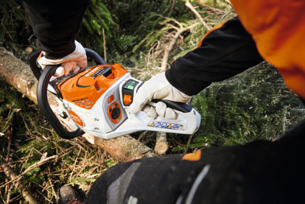 STIHL MSA 300 C-O Akku-Motorsäge, 40 cm Schwert – Bild 3