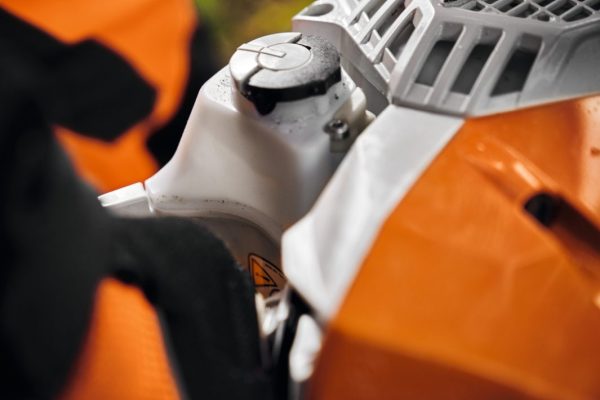 STIHL MS 400.1 C-M, Benzin Motorsäge, 50cm Schwert, MB012000007 – Bild 5